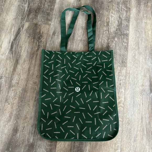 New! Lululemon 🍋 Large Reusable Bag 2024 Holiday Season - Picture 1 of 4